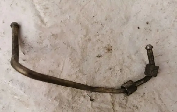 Volvo V50 Fuel main line pipe