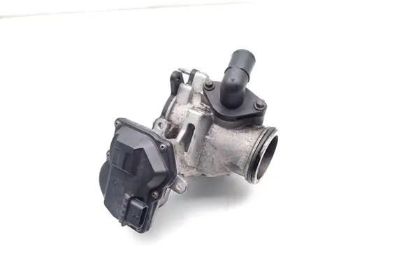 Land Rover Discovery 4 - LR4 EGR valve G4D35H273BB 704923090