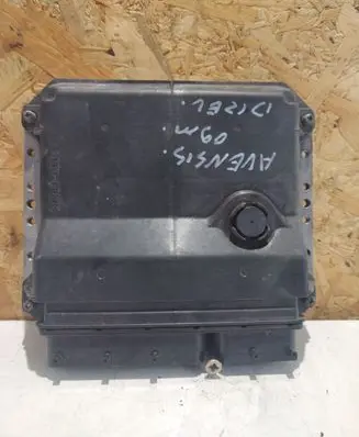 Toyota Avensis T250 Engine control unit/module 8966105D30