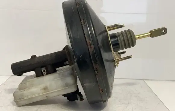 Iveco Daily 4th gen Brake booster 0204051185 504089709 6010425