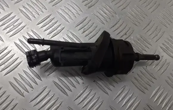 Mazda 3 I Clutch slave cylinder 3M51-7A543-AE