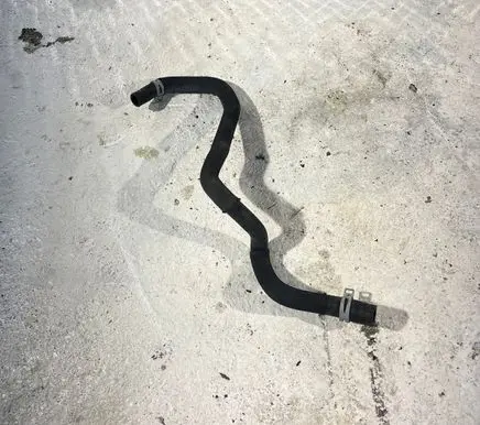 Volvo V40 Engine coolant pipe/hose 31368675
