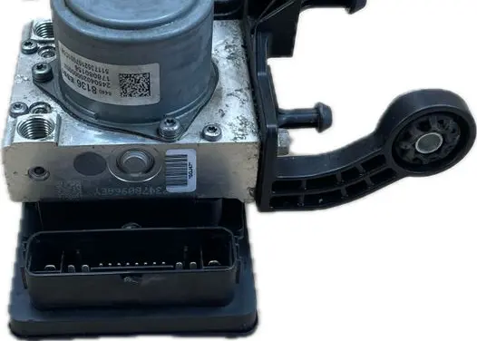 Buick Enclave II ABS control unit/module 84408134
