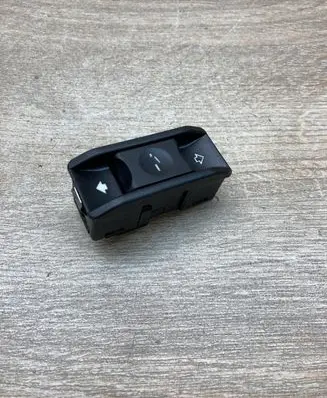 BMW 5 E60 E61 Sunroof switch 6907288 03015010