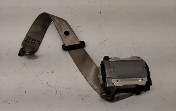 Audi A6 S6 C5 4B Rear seatbelt 604582400