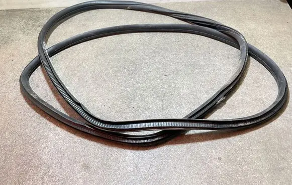 Mercedes-Benz Sprinter W907 W910 Front door rubber seal 
