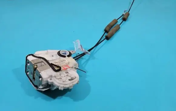Honda Civic Rear door lock L49-03120A IMPRK1386134
