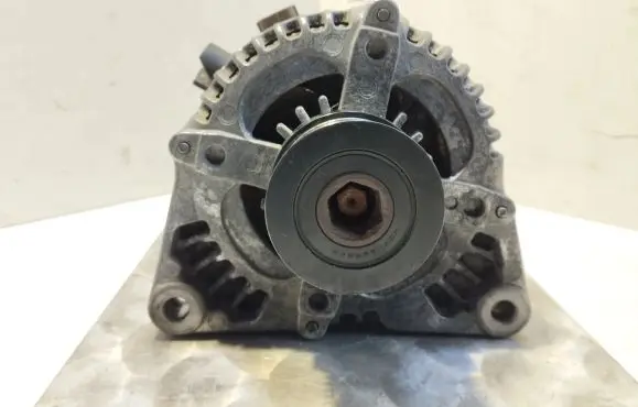 Ford Focus Generator/alternator 1042102710 DAN930