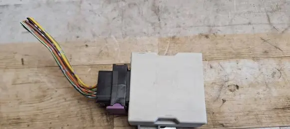 Toyota Corolla Verso AR10 Window wiper relay 859400F010A 603002
