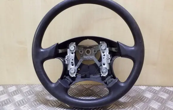 Subaru Impreza II Steering wheel