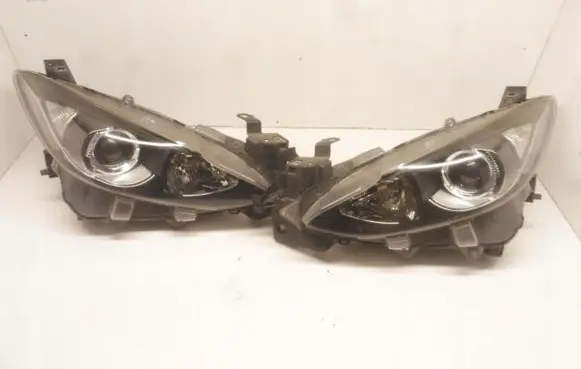 Mazda 3 III Headlights/headlamps set BHR1