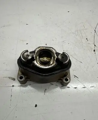 BMW 7 F01 F02 F03 F04 Other cylinder head part 7567866