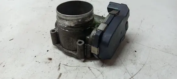 BMW 3 F30 F35 F31 Throttle valve 7588625
