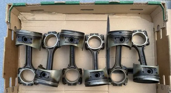 Mitsubishi Pajero Piston with connecting rod MD152563 MD119671 MD096043
