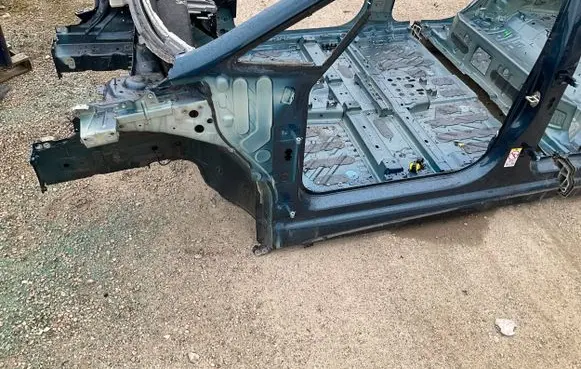 Cupra Born Front quarter panel 