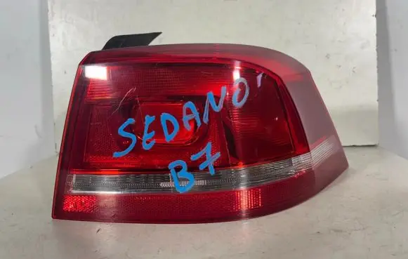 Volkswagen PASSAT B7 Rear/tail lights 3AE945096F 90004874