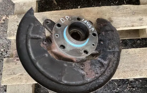 Renault Laguna III Front wheel hub