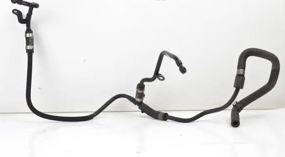 Engine coolant pipe/hose