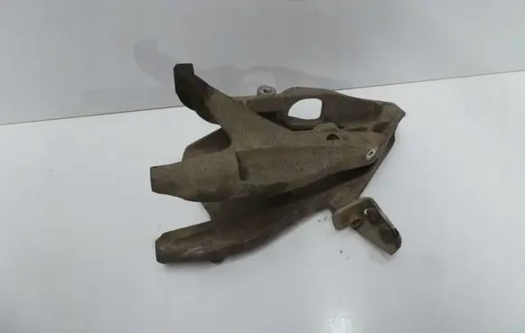 Volkswagen Transporter - Caravelle T6 Engine mounting bracket 7E0199370L