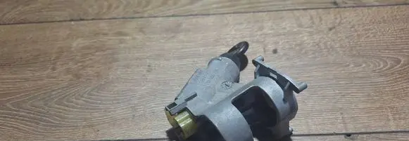 Volkswagen Jetta II Ignition lock 290596 357905851