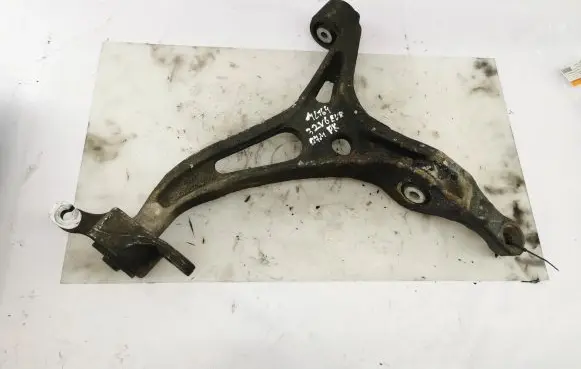 Mercedes-Benz ML W164 Front lower control arm/wishbone 000062366106