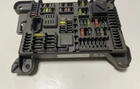 BMW X6 E71 Fuse module 6931687
