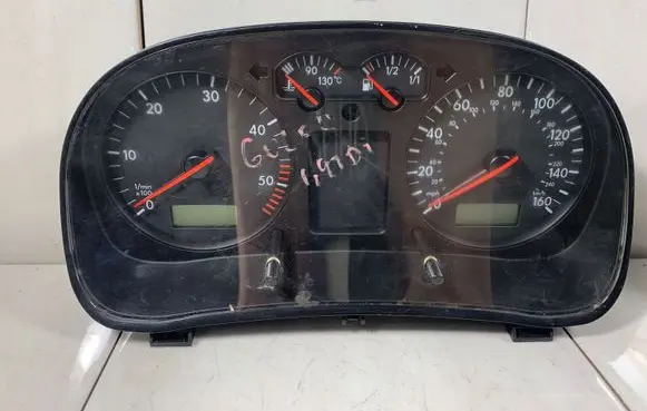 Volkswagen Golf IV Speedometer (instrument cluster) 1J0920905G