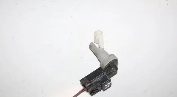 Volvo V60 Windshield washer fluid level sensor AV6110K888AA 30747402