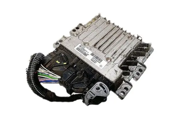 Dacia Duster Engine control unit/module 237102440R