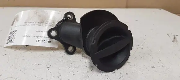 Volvo V50 Oil fill pipe 31330189