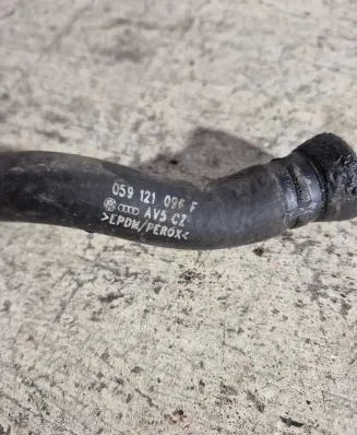 Audi A6 S6 C5 4B Engine coolant pipe/hose 059121096F