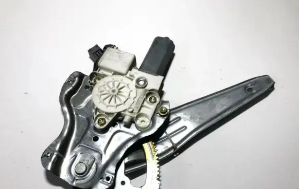 Toyota Avensis T250 Sliding door window regulator with motor