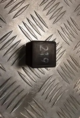 Audi A6 S6 C5 4B Other relay 219