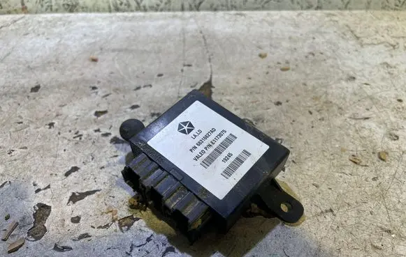 Dodge Challenger Parking PDC control unit/module 68316627AD E1173075