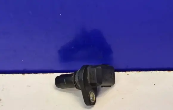 Volvo S60 Camshaft position sensor 31272689 6G9N12K073BB