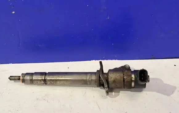 Volvo S60 Fuel injector 0445110078 8658351