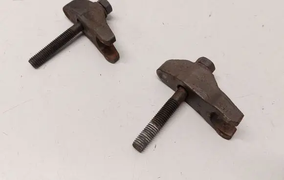 KIA Sportage Fuel Injector clamp holder