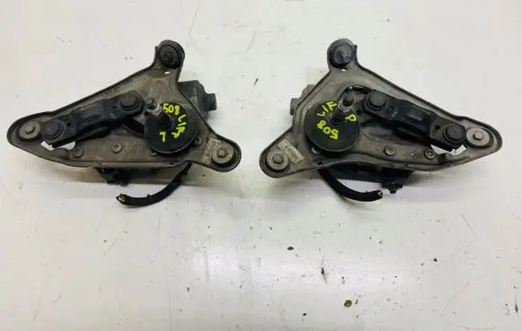 Peugeot 508 Wiper motor 9677472880