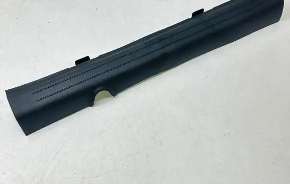 KIA EV6 Front sill trim cover 85870CV000