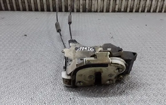 Mitsubishi L200 Rear door lock