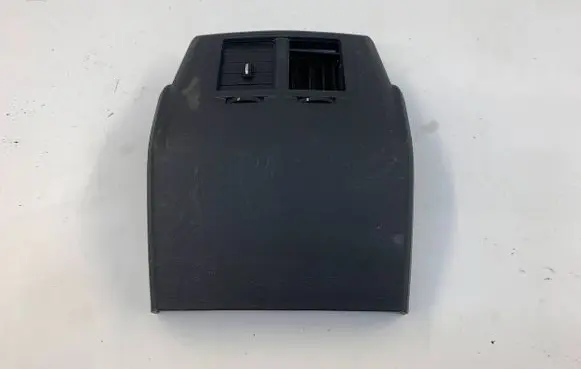 Chrysler 300 - 300C Rear air vent grill 1165510XDVAC 117JNJ03VTF 0109080754
