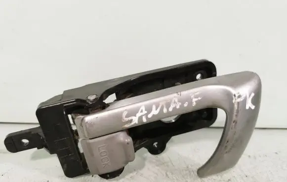 Hyundai Santa Fe Front door interior handle