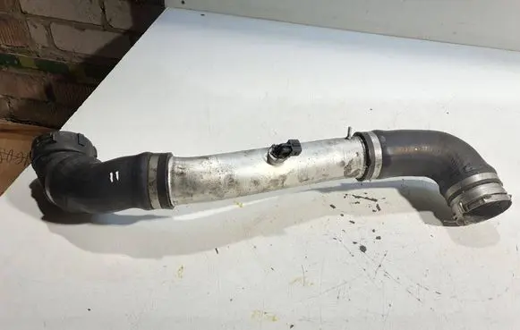 BMW 7 E65 E66 Intercooler hose/pipe 7796309