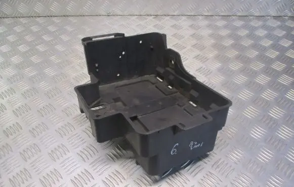 Ford Focus Battery box tray 
