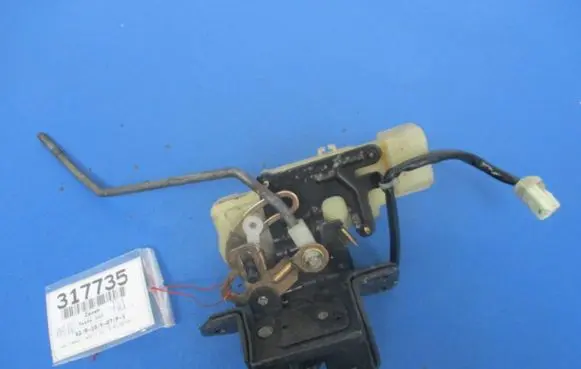Mazda 323 Tailgate/trunk/boot lock/catch/latch