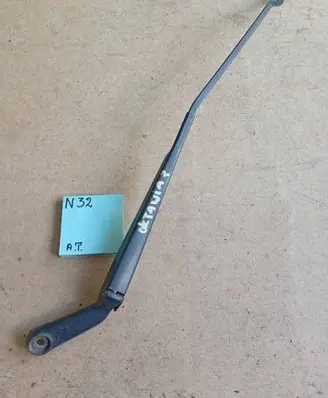 Skoda Octavia Mk2 (1Z) Front wiper blade arm 1Z1955410