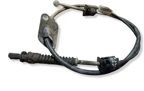 Volvo XC70 Gear shift cable linkage 8675068
