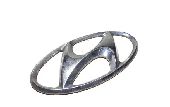 Hyundai Santa Fe Manufacturer badge logo/emblem 
