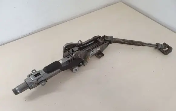 Steering wheel axle set