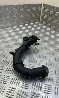 Mercedes-Benz C W205 Engine coolant pipe/hose